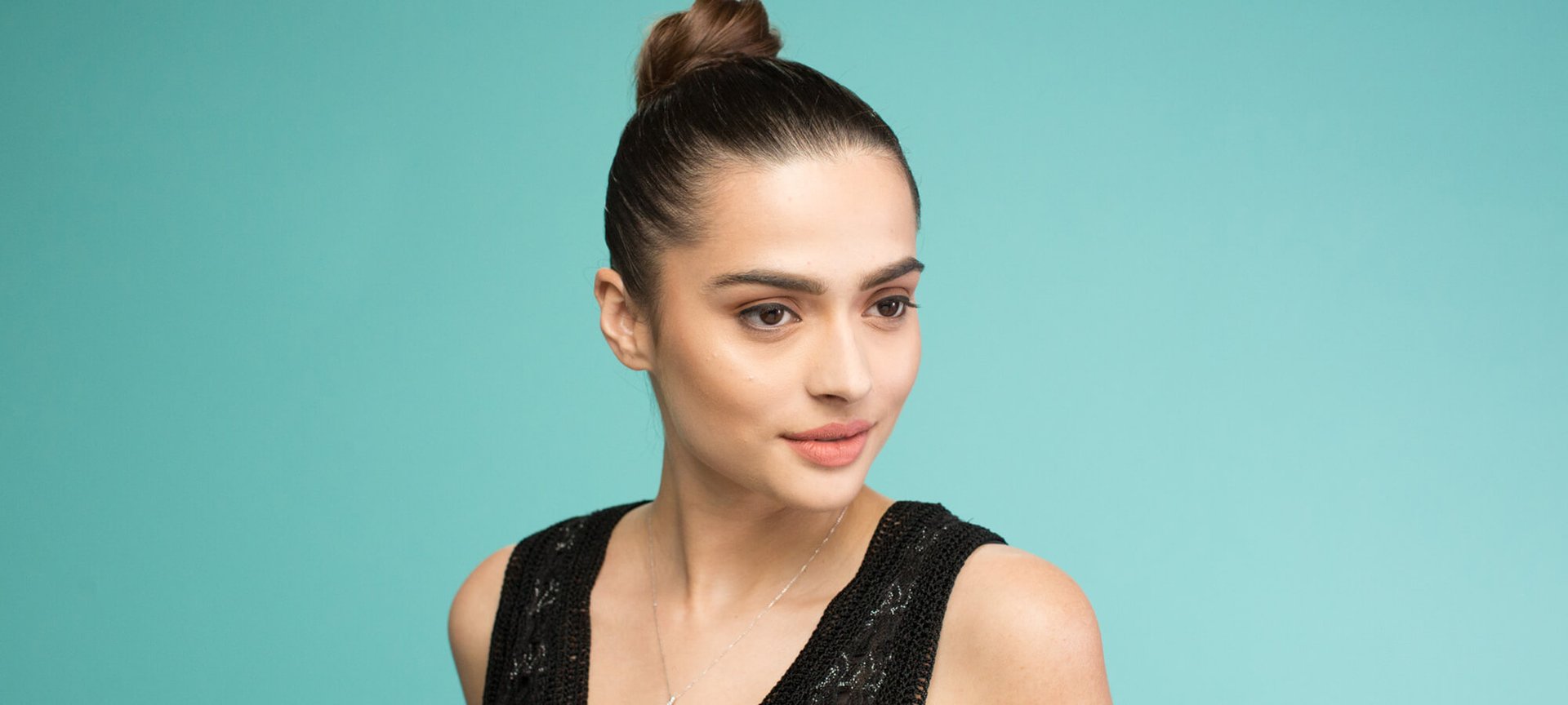 Get The Look Sleek Fly Away Free Topknot